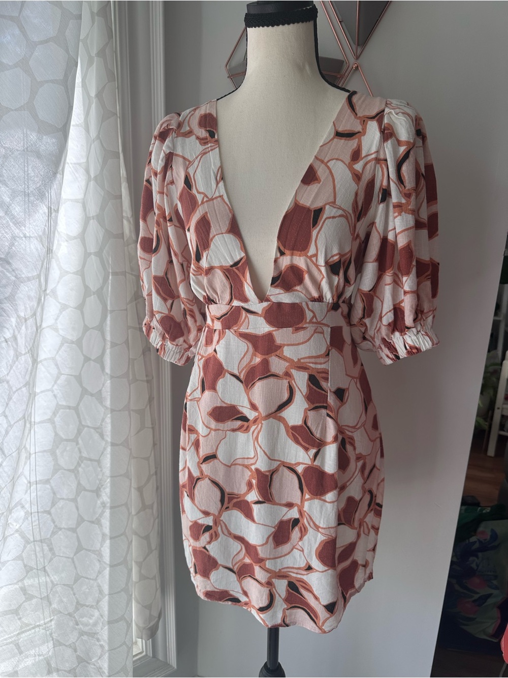 AMALIE THE LABEL Plunge Neck Puff-Sleeve Mini Dress White Rust Floral Size 10